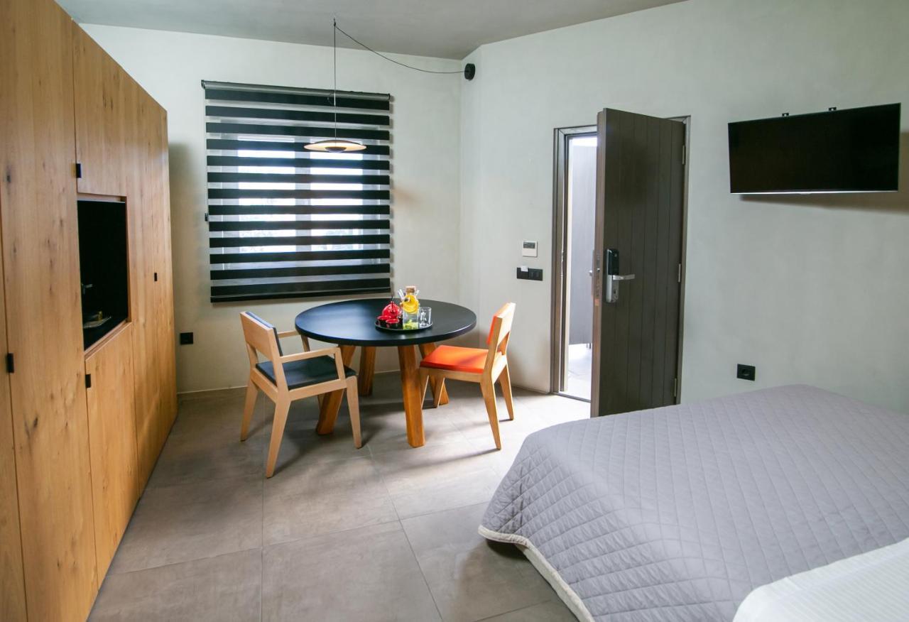Marquise Suites - Adults Only Fira  Exteriér fotografie