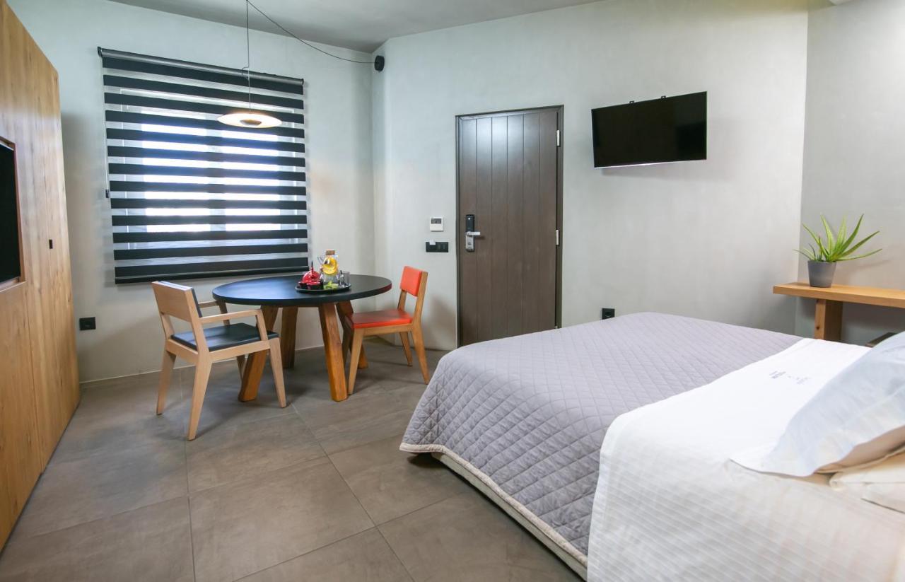 Marquise Suites - Adults Only Fira  Exteriér fotografie