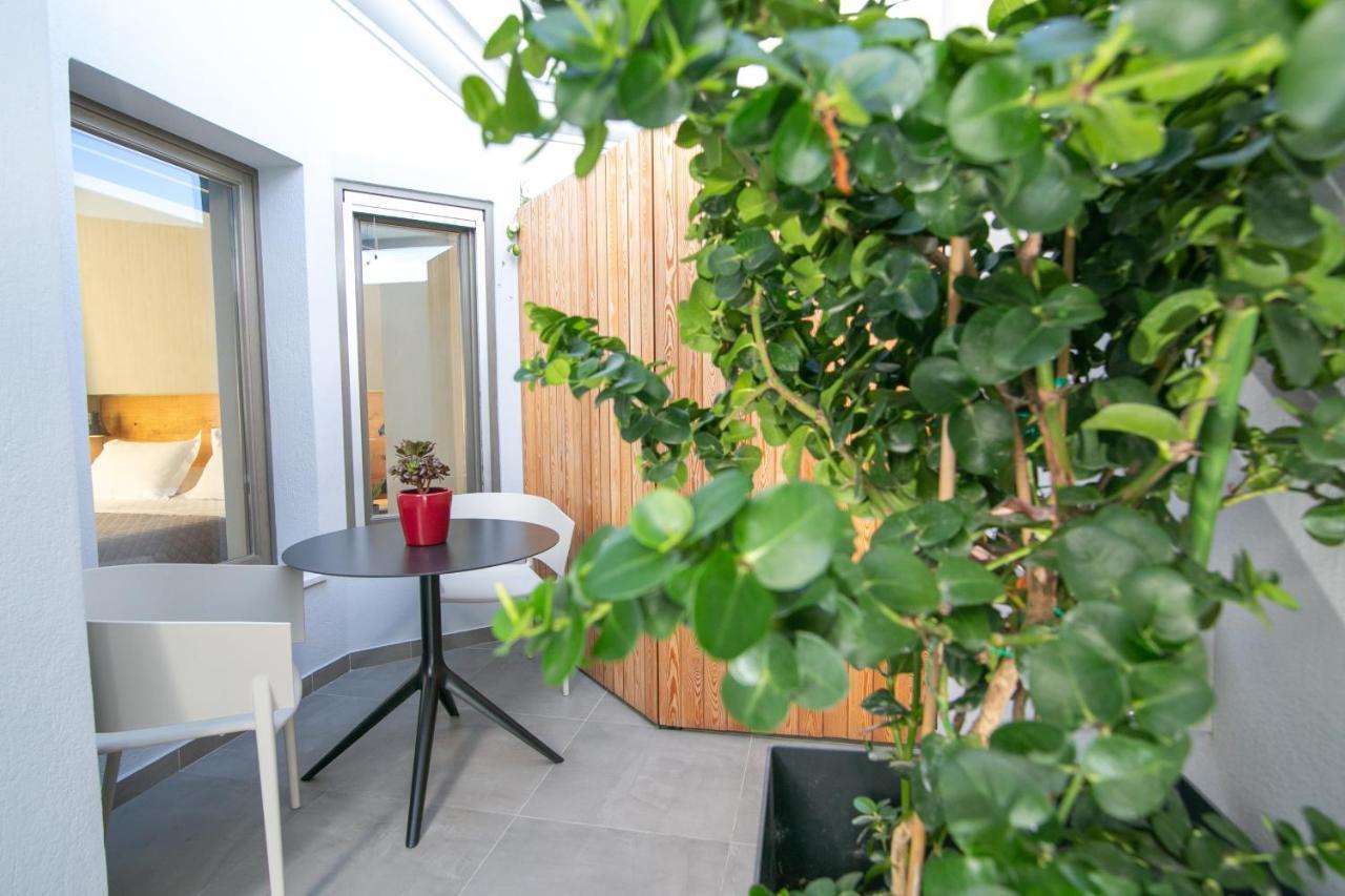 Marquise Suites - Adults Only Fira  Exteriér fotografie