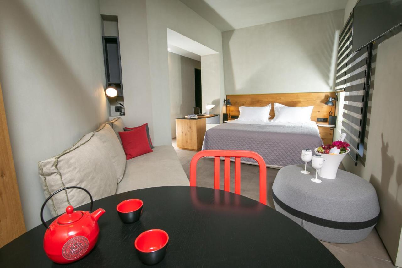 Marquise Suites - Adults Only Fira  Exteriér fotografie
